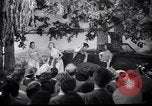 Standbild Ford Cabrio United States USA, 1948, aus Sekunde 14 historischem Filmmaterial Videoclip 65675030142