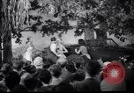 Standbild Ford Cabrio United States USA, 1948, aus Sekunde 23 historischem Filmmaterial Videoclip 65675030142