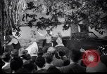 Standbild Ford Cabrio United States USA, 1948, aus Sekunde 28 historischem Filmmaterial Videoclip 65675030142
