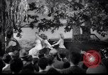 Standbild Ford Cabrio United States USA, 1948, aus Sekunde 29 historischem Filmmaterial Videoclip 65675030142