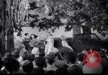 Standbild Ford Cabrio United States USA, 1948, aus Sekunde 35 historischem Filmmaterial Videoclip 65675030142