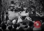 Standbild Ford Cabrio United States USA, 1948, aus Sekunde 39 historischem Filmmaterial Videoclip 65675030142