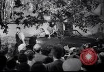 Standbild Ford Cabrio United States USA, 1948, aus Sekunde 49 historischem Filmmaterial Videoclip 65675030142