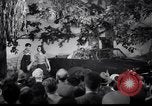 Standbild Ford Cabrio United States USA, 1948, aus Sekunde 54 historischem Filmmaterial Videoclip 65675030142