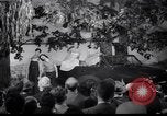 Standbild Ford Cabrio United States USA, 1948, aus Sekunde 58 historischem Filmmaterial Videoclip 65675030142