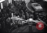 Standbild neues Modell Autos von Ford United States USA, 1948, aus Sekunde 3 historischem Filmmaterial Videoclip 65675030144