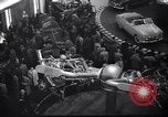 Standbild neues Modell Autos von Ford United States USA, 1948, aus Sekunde 6 historischem Filmmaterial Videoclip 65675030144
