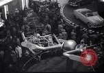 Standbild neues Modell Autos von Ford United States USA, 1948, aus Sekunde 8 historischem Filmmaterial Videoclip 65675030144