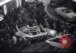 Standbild neues Modell Autos von Ford United States USA, 1948, aus Sekunde 9 historischem Filmmaterial Videoclip 65675030144