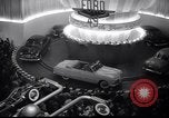 Standbild neues Modell Autos von Ford United States USA, 1948, aus Sekunde 11 historischem Filmmaterial Videoclip 65675030144
