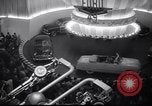 Standbild neues Modell Autos von Ford United States USA, 1948, aus Sekunde 19 historischem Filmmaterial Videoclip 65675030144
