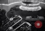 Standbild neues Modell Autos von Ford United States USA, 1948, aus Sekunde 23 historischem Filmmaterial Videoclip 65675030144
