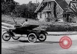 Image Ford Modèle T stunts United States USA, 1933, de la seconde 52 séquences d'archives historiques vidéo 65675030146