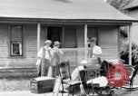 Immagine di Modulare e prefabbricata home edificio dei primi del novecento Bay City Michigan USA, 1919, secondo 19 filmato di repertorio 65675030150