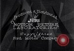 Standbild Ford River Rouge Plant Tour Dearborn Michigan USA, 1928, aus Sekunde 26 historischem Filmmaterial Videoclip 65675030157