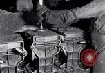 Image de lignes d'assemblage Dearborn Michigan USA, 1928, de la seconde 28 séquences d'archives historiques vidéo 65675030163