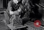 Image de lignes d'assemblage Dearborn Michigan USA, 1928, de la seconde 37 séquences d'archives historiques vidéo 65675030163
