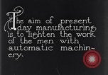 Image machines automatiques Dearborn Michigan USA, 1928, de la seconde 4 séquences d'archives historiques vidéo 65675030169