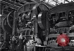 Image façonnant acier Dearborn Michigan USA, 1928, de la seconde 49 séquences d'archives historiques vidéo 65675030170