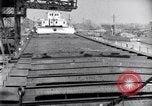 Standbild Erz Schiff United States USA, 1919, aus Sekunde 13 historischem Filmmaterial Videoclip 65675030176