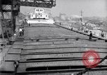 Standbild Erz Schiff United States USA, 1919, aus Sekunde 39 historischem Filmmaterial Videoclip 65675030176