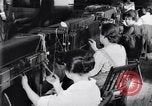 Standbild Baumwolle Webstuhl United States USA, 1922, aus Sekunde 23 historischem Filmmaterial Videoclip 65675030190