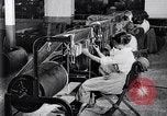 Standbild Baumwolle Webstuhl United States USA, 1922, aus Sekunde 41 historischem Filmmaterial Videoclip 65675030190