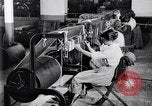 Standbild Baumwolle Webstuhl United States USA, 1922, aus Sekunde 42 historischem Filmmaterial Videoclip 65675030190