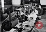 Standbild Baumwolle Webstuhl United States USA, 1922, aus Sekunde 45 historischem Filmmaterial Videoclip 65675030190