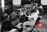 Standbild Baumwolle Webstuhl United States USA, 1922, aus Sekunde 50 historischem Filmmaterial Videoclip 65675030190