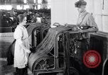 Standbild Baumwolle Webstuhl United States USA, 1922, aus Sekunde 52 historischem Filmmaterial Videoclip 65675030190