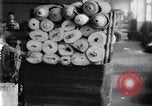 Standbild Baumwolle Webstuhl United States USA, 1922, aus Sekunde 3 historischem Filmmaterial Videoclip 65675030191