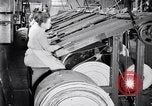 Standbild Baumwolle Webstuhl United States USA, 1922, aus Sekunde 36 historischem Filmmaterial Videoclip 65675030191