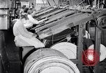 Standbild Baumwolle Webstuhl United States USA, 1922, aus Sekunde 40 historischem Filmmaterial Videoclip 65675030191