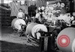 Standbild Baumwolle Webstuhl United States USA, 1922, aus Sekunde 44 historischem Filmmaterial Videoclip 65675030191