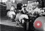 Standbild Baumwolle Webstuhl United States USA, 1922, aus Sekunde 45 historischem Filmmaterial Videoclip 65675030191