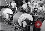 Standbild Baumwolle Webstuhl United States USA, 1922, aus Sekunde 55 historischem Filmmaterial Videoclip 65675030191