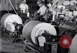 Standbild Baumwolle Webstuhl United States USA, 1922, aus Sekunde 57 historischem Filmmaterial Videoclip 65675030191