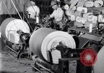 Standbild Baumwolle Webstuhl United States USA, 1922, aus Sekunde 61 historischem Filmmaterial Videoclip 65675030191
