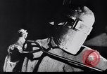 Standbild Sicherheitsmaßnahmen für Ford Motor Michigan United States USA, 1949, aus Sekunde 27 historischem Filmmaterial Videoclip 65675030192