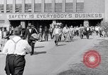 Standbild Sicherheitsmaßnahmen für Ford Motor Michigan United States USA, 1949, aus Sekunde 40 historischem Filmmaterial Videoclip 65675030192