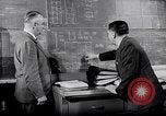 Standbild Sicherheitsmaßnahmen für Ford Motor Michigan United States USA, 1949, aus Sekunde 59 historischem Filmmaterial Videoclip 65675030192