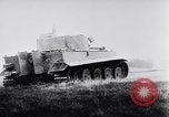 Standbild Deutsche Panzer VI Tiger Panzer Deutschland, 1943, aus Sekunde 36 historischem Filmmaterial Videoclip 65675030196