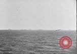 Standbild British Naval Konvoi Malta, 1942, aus Sekunde 4 historischem Filmmaterial Videoclip 65675030201