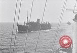 Standbild British Naval Konvoi Malta, 1942, aus Sekunde 15 historischem Filmmaterial Videoclip 65675030201