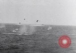 Standbild British Naval Konvoi Malta, 1942, aus Sekunde 42 historischem Filmmaterial Videoclip 65675030201