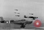 Immagine di Paracadutisti russo Mosca Russia Unione Sovietica, 1942, secondo 42 filmato di repertorio 65675030204