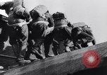 Immagine di Paracadutisti russo Mosca Russia Unione Sovietica, 1942, secondo 50 filmato di repertorio 65675030204