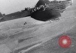 Immagine di Paracadutisti russo Mosca Russia Unione Sovietica, 1942, secondo 52 filmato di repertorio 65675030204