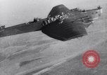 Immagine di Paracadutisti russo Mosca Russia Unione Sovietica, 1942, secondo 53 filmato di repertorio 65675030204
